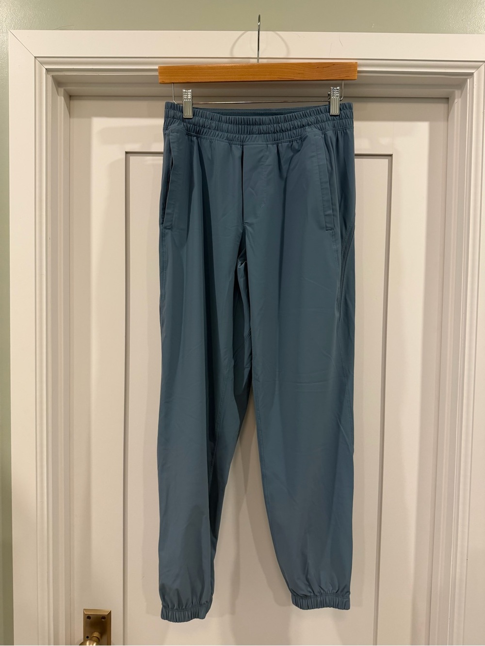 lululemon Men's Slate Blue Pace Breaker Joggers *Shorter Size Small